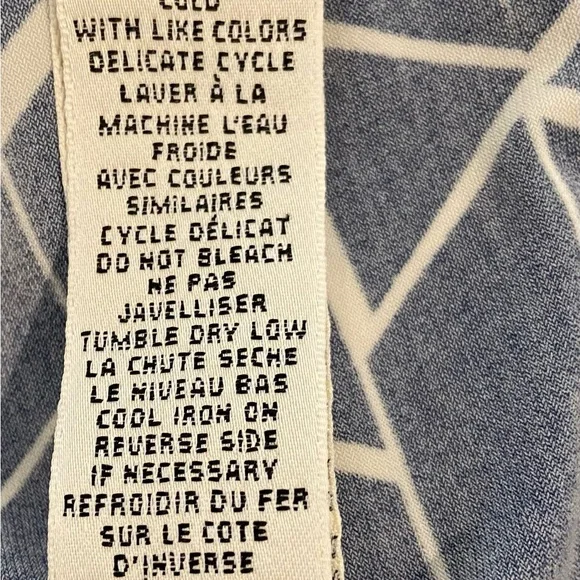 Max Studio wrap dress. Size M - Picture 6 of 6